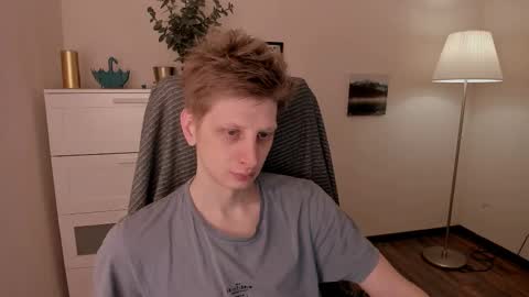 Snapshot of slim_andy chatting on 03-07-25, 07:30 Andy online show from 03-07-25, 07:30