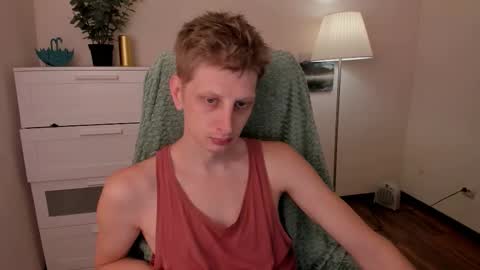 Snapshot of slim_andy chatting on 09-11-25, 07:41 Andy online show from 09-11-25, 07:41