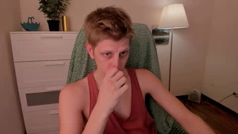 Snapshot of slim_andy chatting on 09-27-25, 10:20 Andy online show from 09-27-25, 10:20