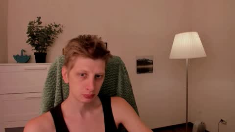 Snapshot of slim_andy chatting on 10-03-25, 07:27 Andy online show from 10-03-25, 07:27