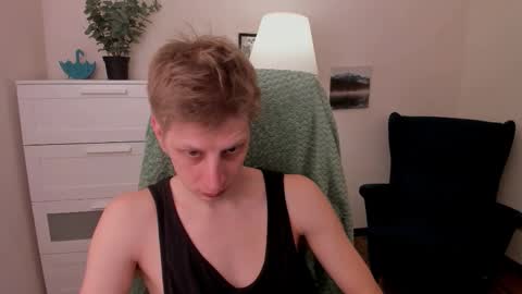 Snapshot of slim_andy chatting on 12-13-25, 08:47 Andy online show from 12-13-25, 08:47