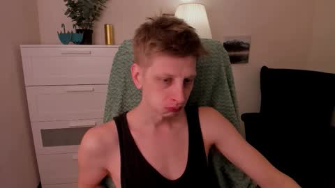 Snapshot of slim_andy chatting on 12-14-25, 08:24 Andy online show from 12-14-25, 08:24