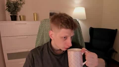 Snapshot of slim_andy chatting on 01-31-26, 08:40 Andy online show from 01-31-26, 08:40