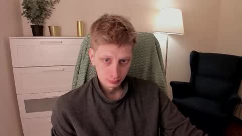 Snapshot of slim_andy chatting on 02-05-26, 08:57 Andy online show from 02-05-26, 08:57