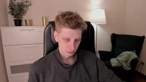 Snapshot of slim_andy chatting on 02-13-26, 08:38 Andy online show from 02-13-26, 08:38