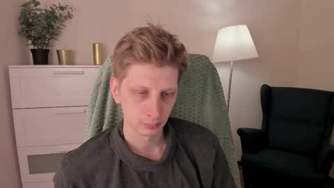 Snapshot of slim_andy chatting on 03-08-26, 02:04 Andy online show from 03-08-26, 02:04