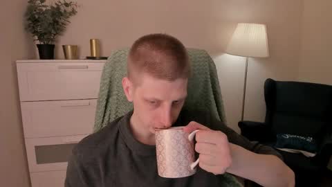 Snapshot of slim_andy chatting on 03-28-26, 08:30 Andy online show from 03-28-26, 08:30