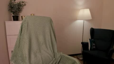 Snapshot of slim_andy chatting on 04-02-26, 08:28 Andy online show from 04-02-26, 08:28