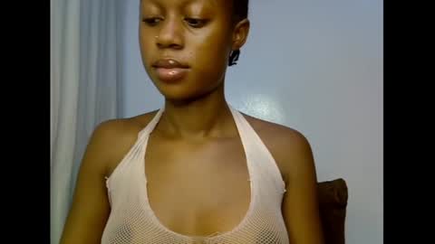 Snapshot of slim_candy12 chatting on 07-01-26, 07:21 Lily online show from 07-01-26, 07:21