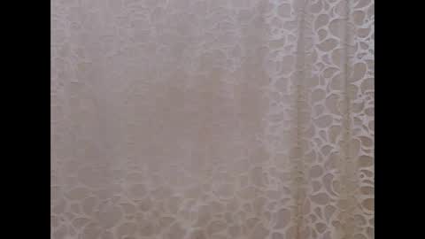 Snapshot of slim_girl01 chatting on 09-14-25, 04:06 slim_girl01 online show from 09-14-25, 04:06