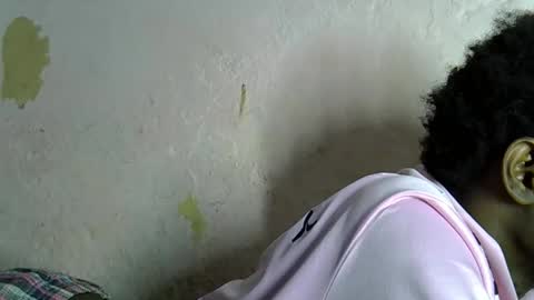 Snapshot of slim_long01 chatting on 10-23-25, 09:19 slim long01 online show from 10-23-25, 09:19