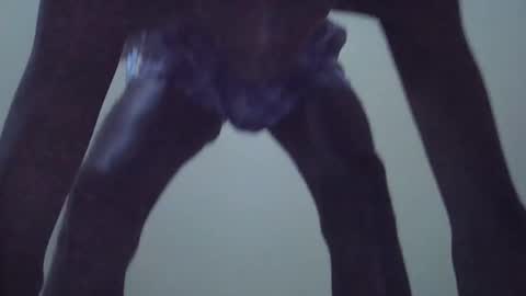 Snapshot of slim_long01 chatting on 12-05-25, 03:20 slim long01 online show from 12-05-25, 03:20