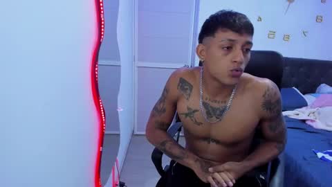 Snapshot of slim_master12 chatting on 12-12-24, 10:13 slim_master12 online show from 12-12-24, 10:13