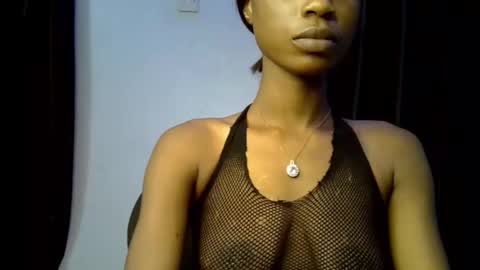 Snapshot of slim_petitqueen chatting on 11-10-25, 08:41 Alice online show from 11-10-25, 08:41