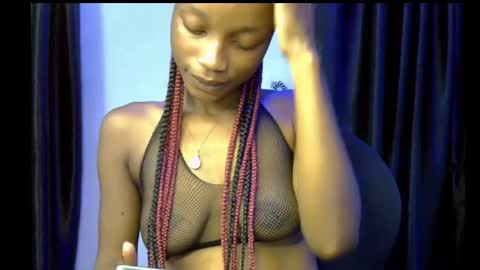 Snapshot of slim_petitqueen chatting on 11-16-25, 06:46 Alice online show from 11-16-25, 06:46