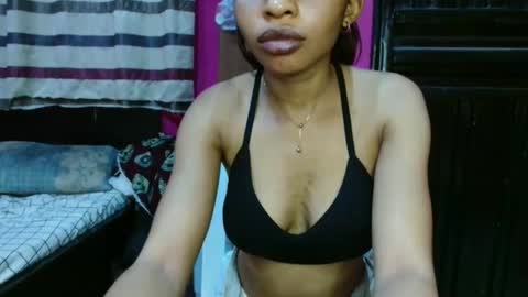 Snapshot of slimass31 chatting on 04-14-26, 12:49 slimass31 online show from 04-14-26, 12:49