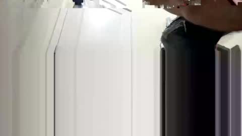 slimbuttniceguy online show from 12-31-24, 06:35