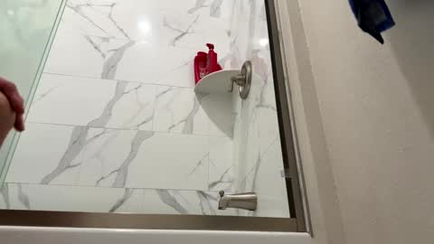 slimbuttniceguy online show from 01-01-25, 05:00