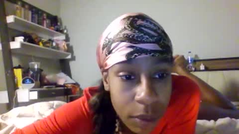 Snapshot of slimmmgooodiexoxo chatting on 12-18-24, 03:00 slimmmgooodiexoxo online show from 12-18-24, 03:00