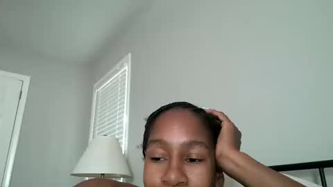 Snapshot of slimmmgooodiexoxo chatting on 10-17-25, 01:46 slimmmgooodiexoxo online show from 10-17-25, 01:46