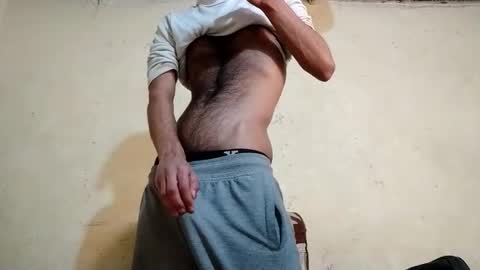 Snapshot of slimshaddyxx chatting on 12-22-24, 05:56 Prince online show from 12-22-24, 05:56