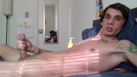 Snapshot of slimstud69 chatting on 01-09-26, 02:53 Kevin online show from 01-09-26, 02:53