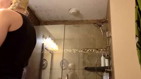 Snapshot of slip_inslide chatting on 03-02-26, 05:31 slip_inslide online show from 03-02-26, 05:31