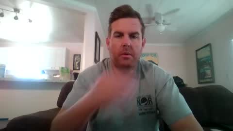Snapshot of slocalboi chatting on 06-28-26, 07:09 Sharkey online show from 06-28-26, 07:09