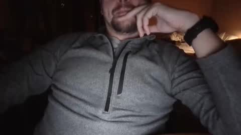 Snapshot of slonny111 chatting on 12-19-25, 01:01 Stan111 online show from 12-19-25, 01:01