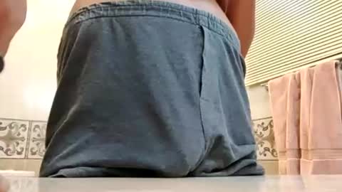 slowmooo_42069 online show from 09-24-25, 08:45