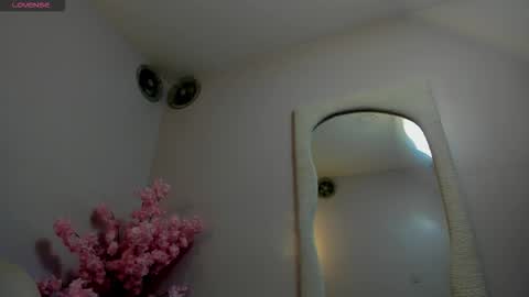 Snapshot of slut_milf4u chatting on 10-25-25, 06:57 Paola online show from 10-25-25, 06:57