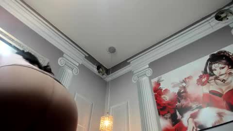 Snapshot of slut_milf4u chatting on 11-15-25, 11:54 Paola online show from 11-15-25, 11:54