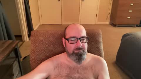 Snapshot of slut_slave_cfnm chatting on 06-04-26, 12:33 slut online show from 06-04-26, 12:33