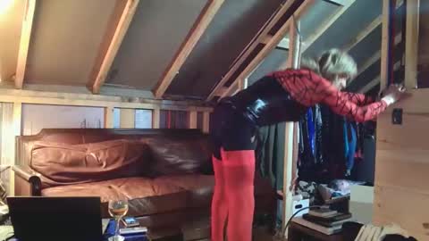 slutjennifertransxx online show from 12-01-25, 03:22