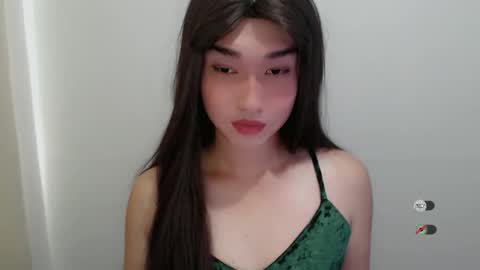 Snapshot of slutty_francine chatting on 11-29-25, 06:05 FRANCINE online show from 11-29-25, 06:05