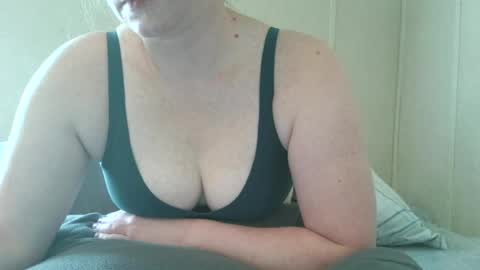 Slutty redhead3 online show from 06-25-26, 04:11