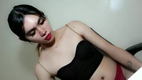 slutty_rose69 online show from 04-15-26, 12:01