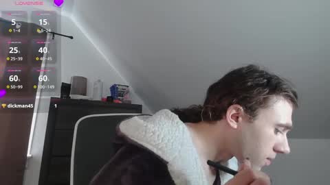 Natsu online show from 11-20-25, 06:29