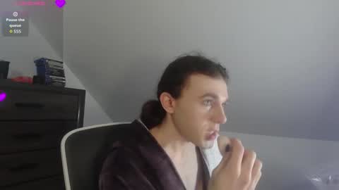 Natsu online show from 02-05-26, 06:23