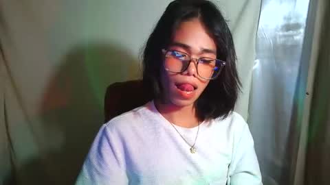 sluttypatotie online show from 10-21-25, 03:02