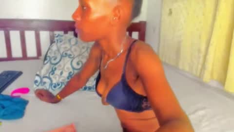 Sexyslutt online show from 11-04-25, 03:16