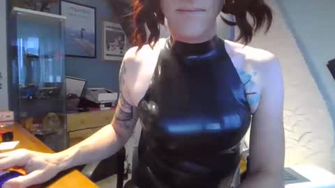 Snapshot of sluttytoy83 chatting on 01-20-25, 03:50 sluttytoy83 online show from 01-20-25, 03:50