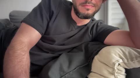 Snapshot of sm4ks chatting on 12-18-25, 01:28 sm4ks online show from 12-18-25, 01:28