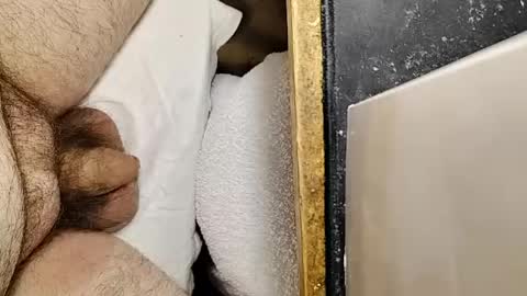 Snapshot of small_1986 chatting on 04-20-26, 01:41 transmisin gratuita bajo demanda free broadcast on demand online show from 04-20-26, 01:41