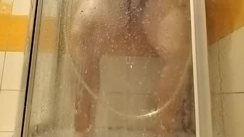 Snapshot of small_1986 chatting on 04-23-26, 12:45 transmisin gratuita bajo demanda free broadcast on demand online show from 04-23-26, 12:45