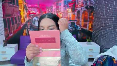 Mariana Torres online show from 11-11-25, 01:33