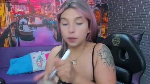 Mariana Torres online show from 01-07-26, 01:35