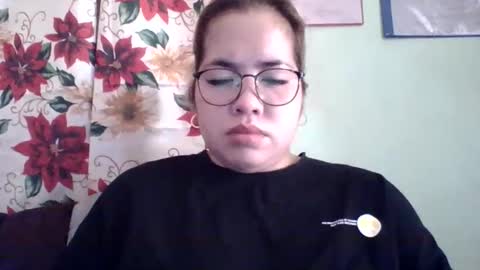 Snapshot of small_boobs59 chatting on 10-28-25, 12:03 Lovewella online show from 10-28-25, 12:03