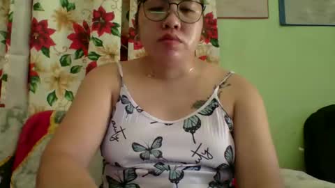 Snapshot of small_boobs59 chatting on 11-17-25, 12:38 Lovewella online show from 11-17-25, 12:38