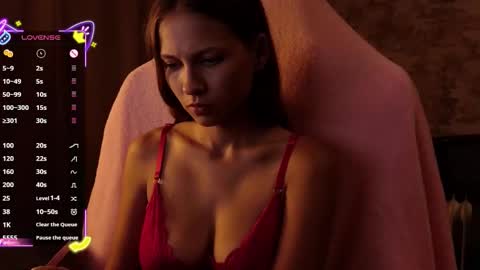 Emma online show from 10-08-25, 07:33